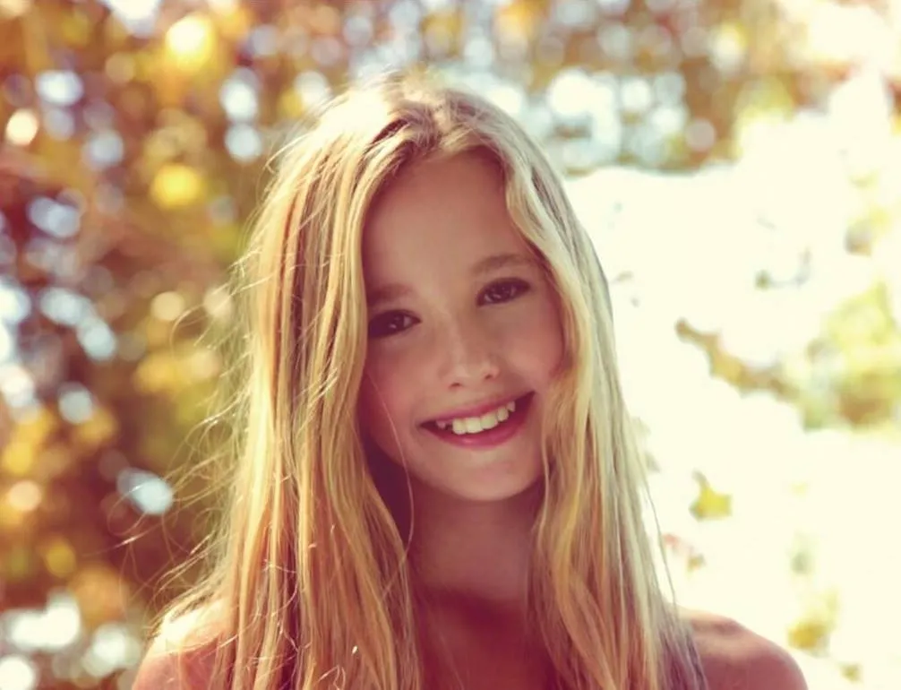 6556899-alison-gold.jpg