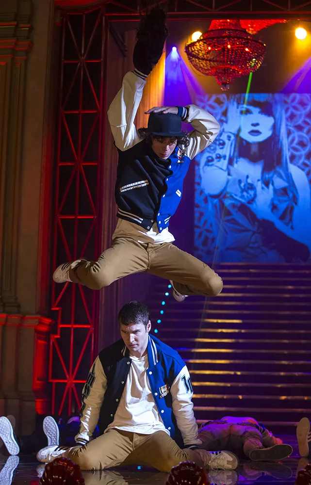 6582160-step-up-all-in.jpg