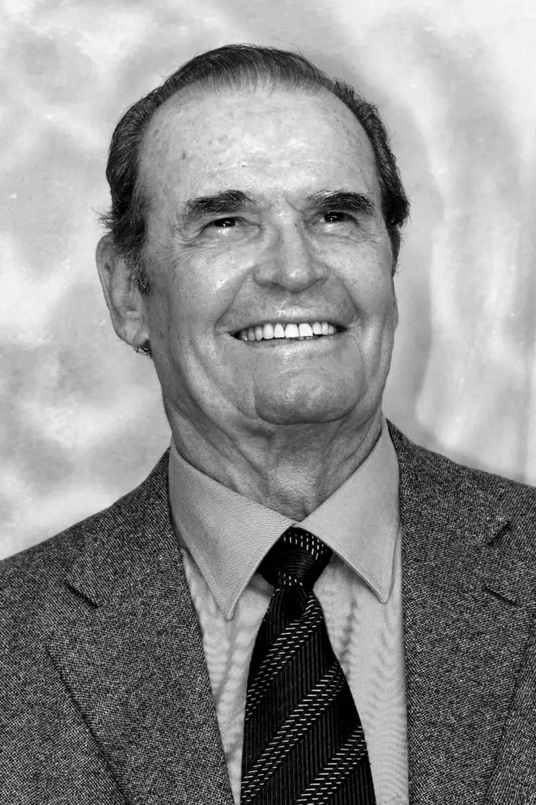 6590984-james-garner.jpg