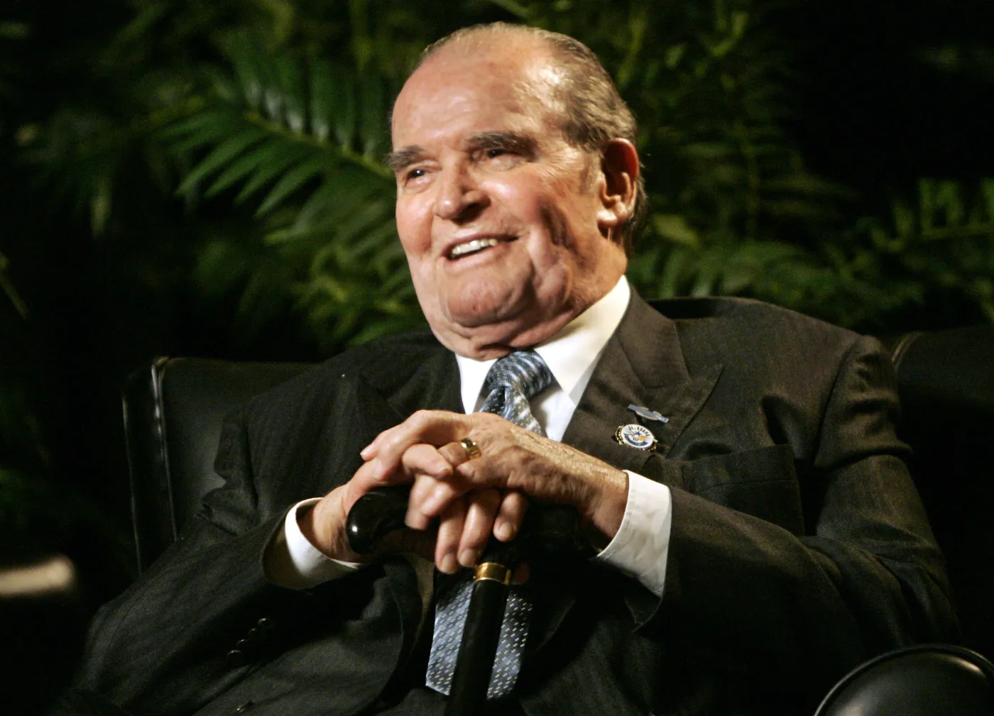 6591042-james-garner.jpg