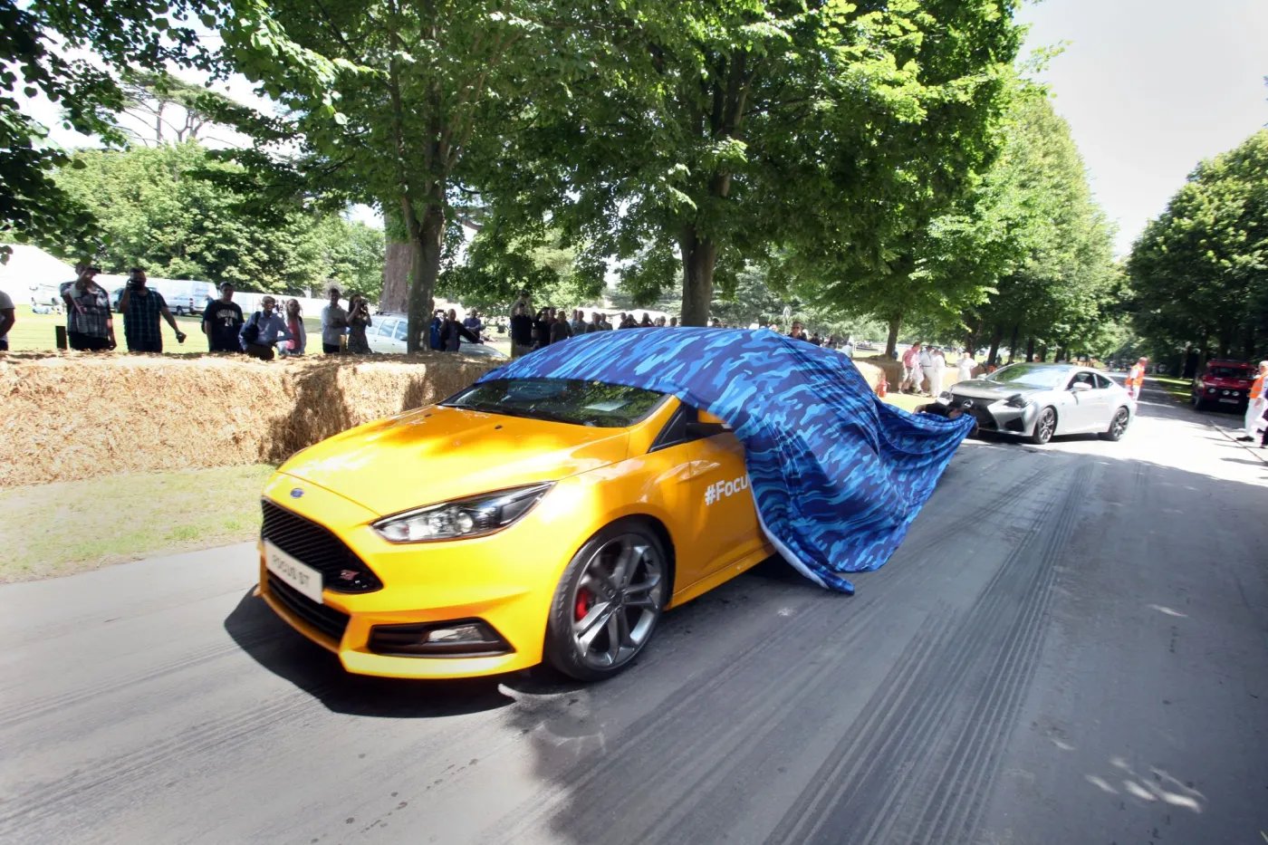 6538431-ford-focus-st.jpg