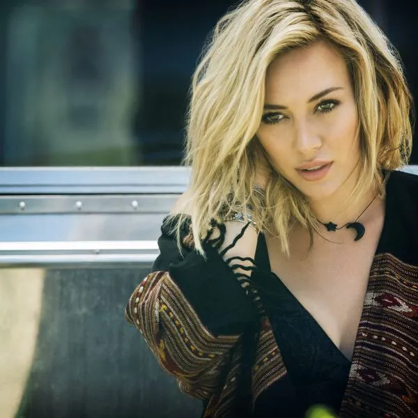 6619257-hilary-duff.jpg