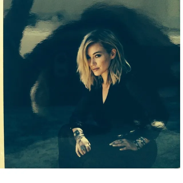 6645388-hilary-duff.jpg