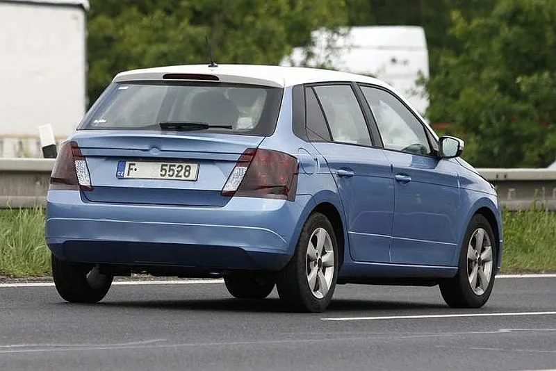 6365900-skoda-fabia.jpg