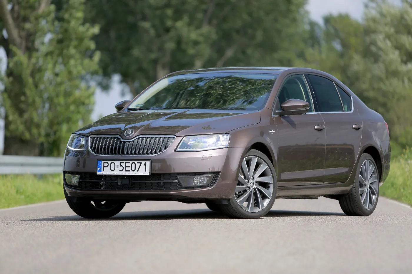 6694122-skoda-octavia.jpg