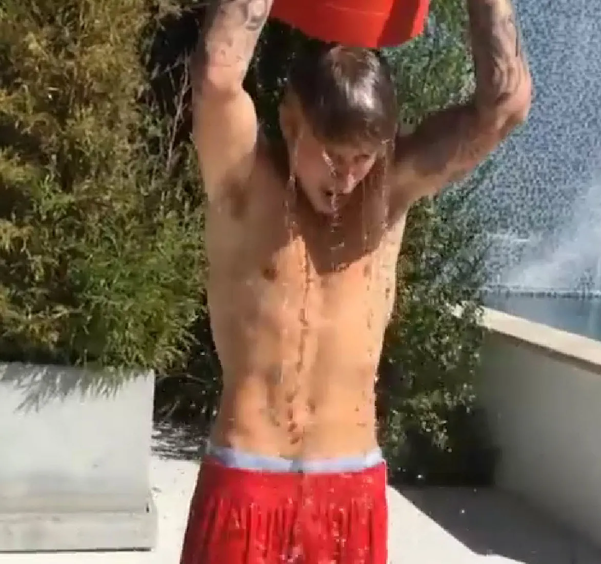 6694839-justin-bieber.jpg