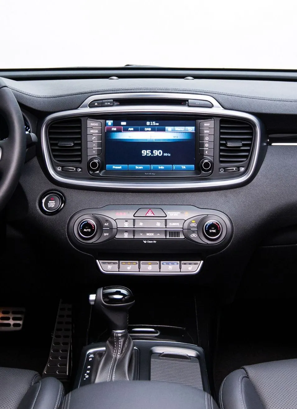 6731781-kia-sorento.jpg