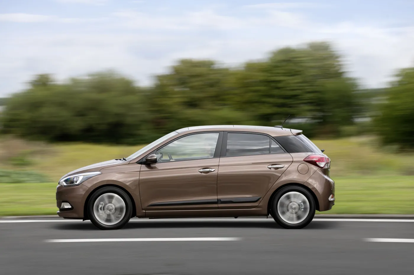 6752925-hyundai-i20.jpg