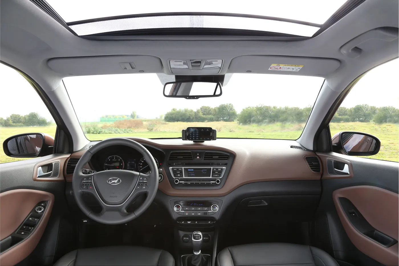 6753186-hyundai-i20.jpg