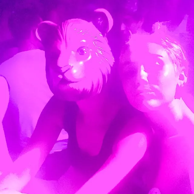 6773181-miley-cyrus.jpg