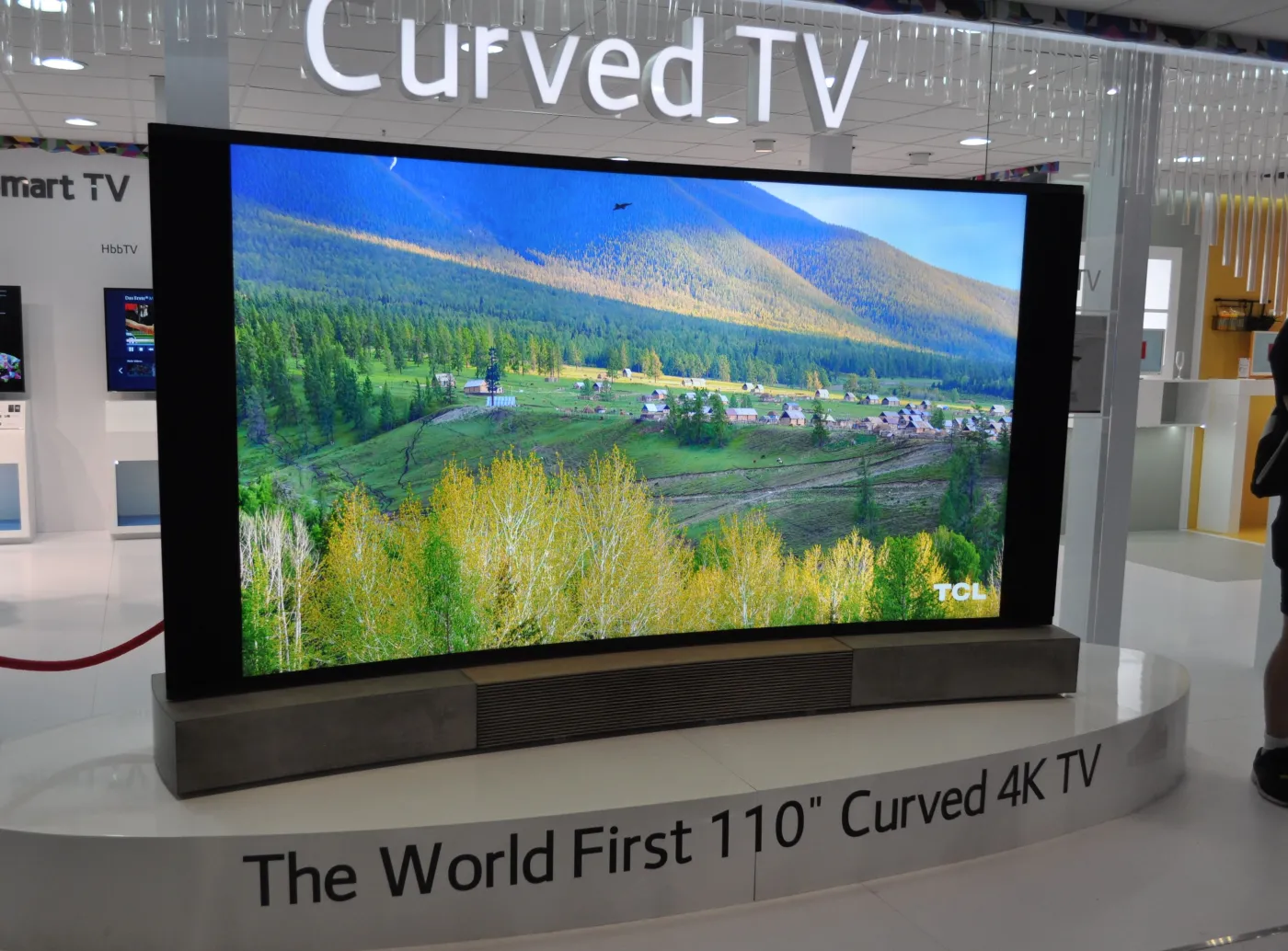 6774817-telewizor-tcl.jpg