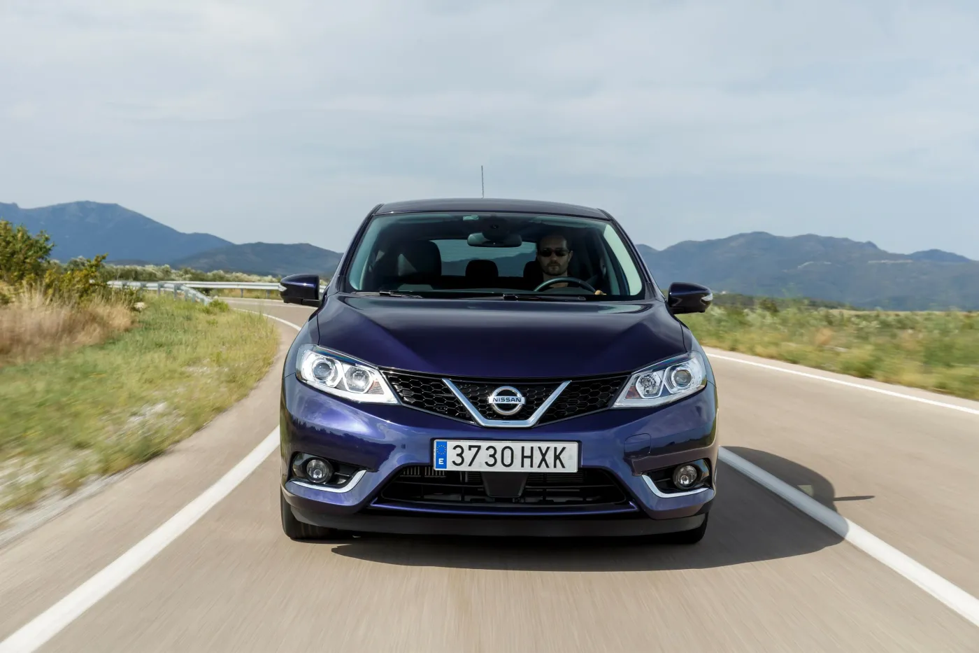 6780669-nissan-pulsar.jpg
