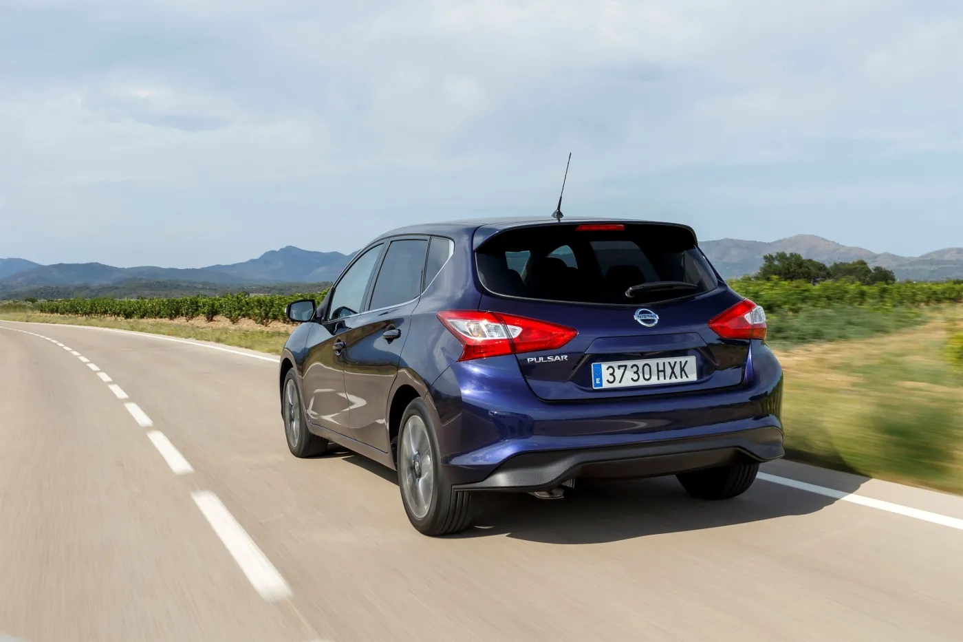 6780698-nissan-pulsar.jpg