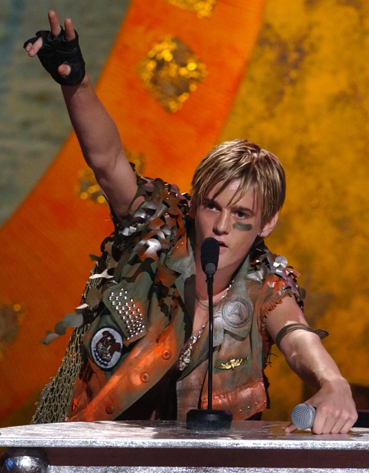 6364176-aaron-carter.jpg