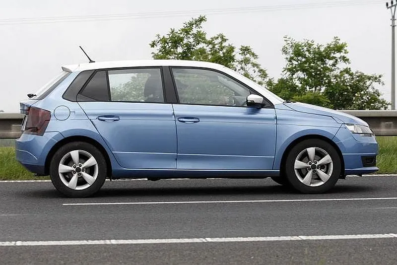 6365873-skoda-fabia.jpg
