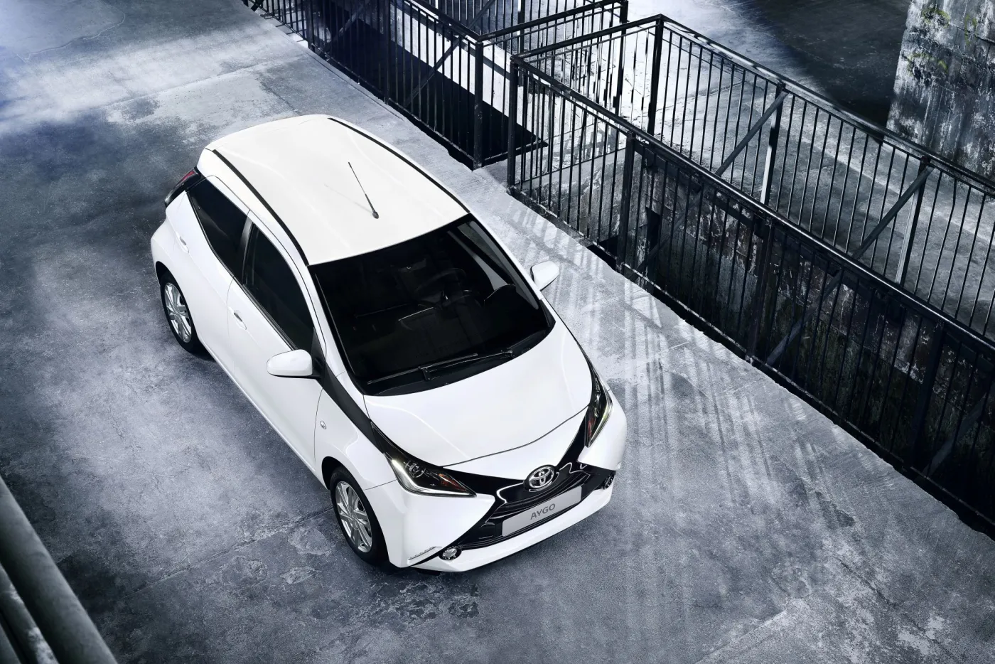 6385340-toyota-aygo.jpg