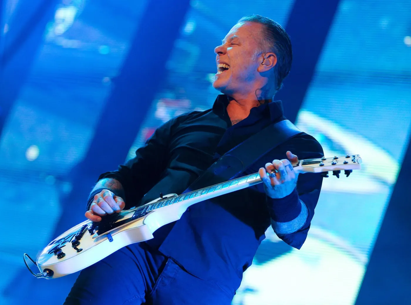 6389696-james-hetfield.jpg