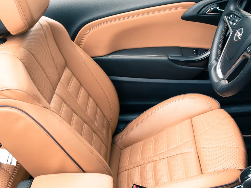 6395559-opel-cascada.jpg