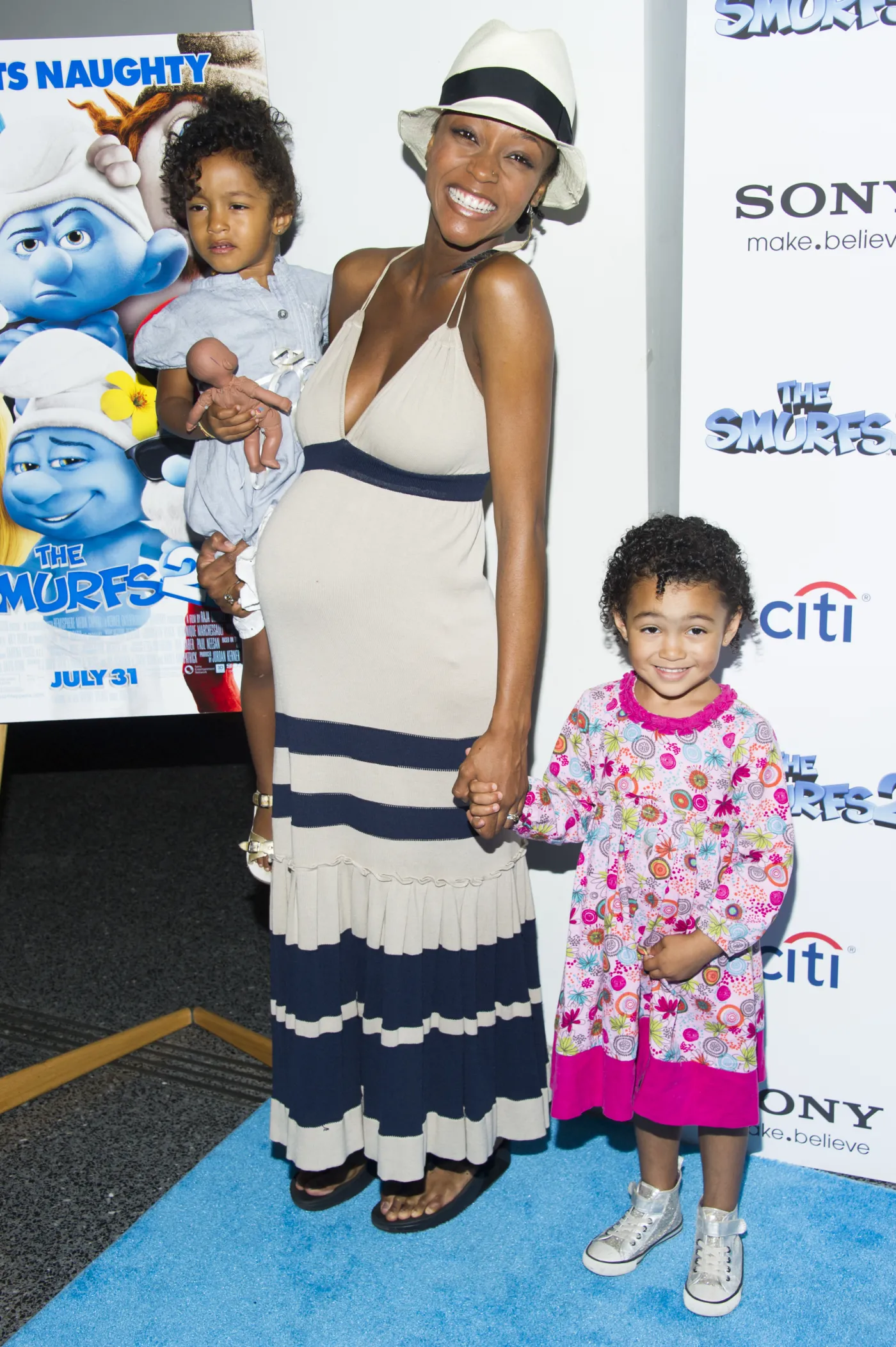 6406496-yaya-dacosta.jpg