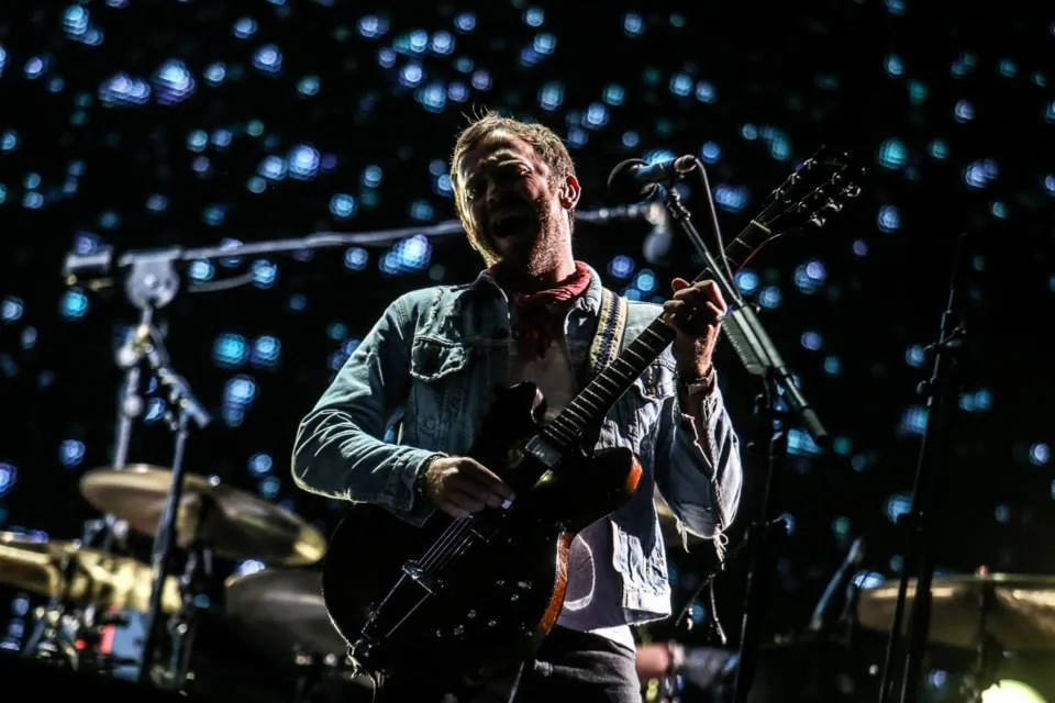 6432146-kings-of-leon.jpg