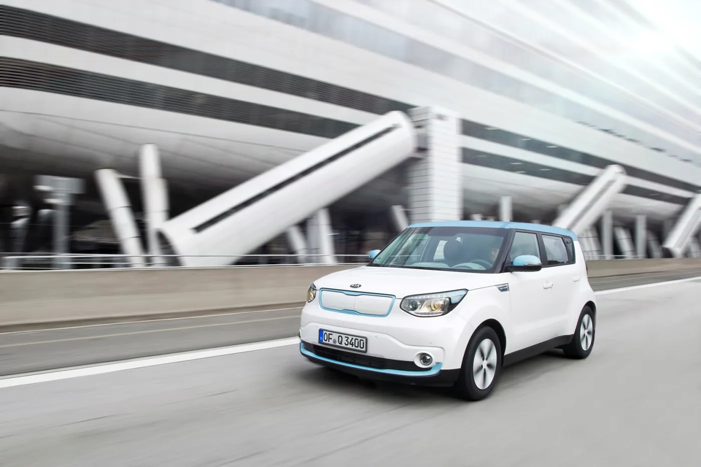 6413837-kia-soul-ev.jpg