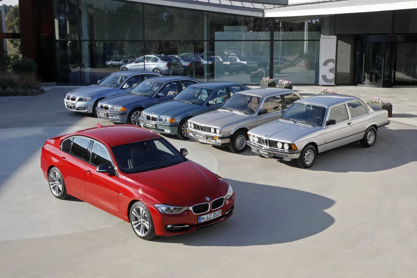 6264282-bmw-serii-3.jpg