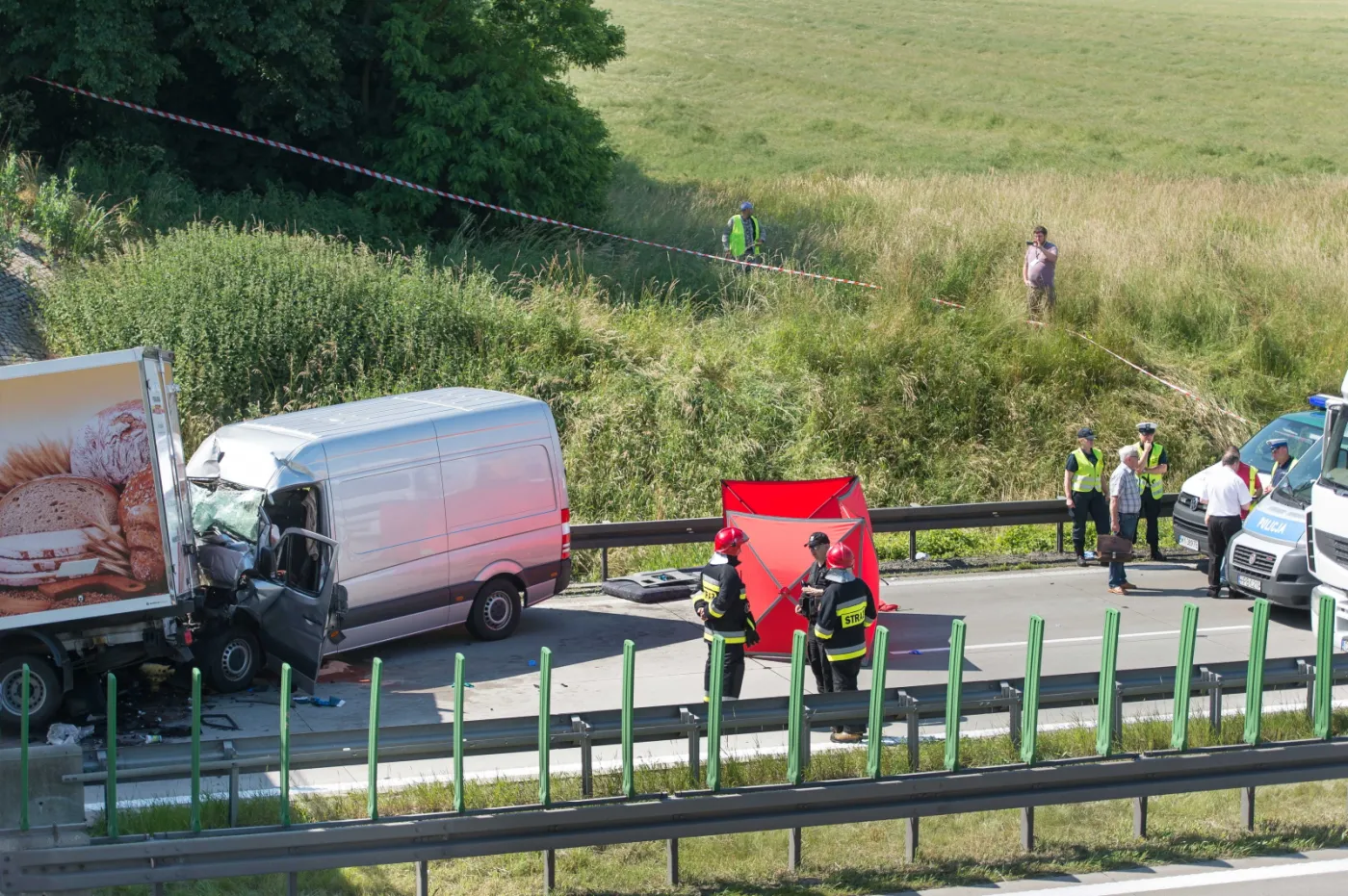 6448885-wypadek-na-a4.jpg