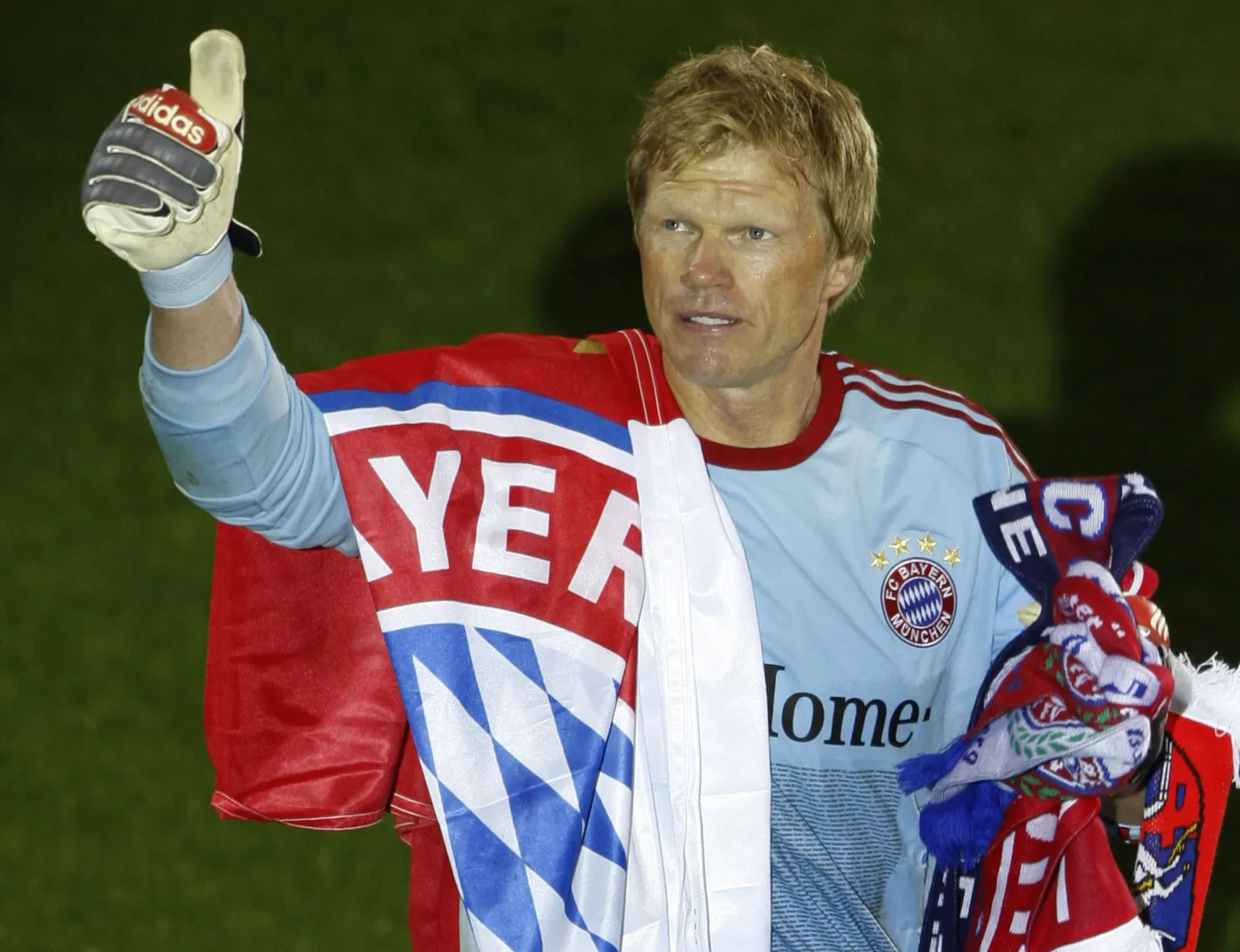 6484397-oliver-kahn.jpg
