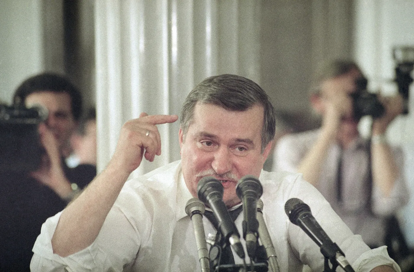 RANKING najważniejszych postaci III RP. Kaczyński i Tusk poza dziesiątką