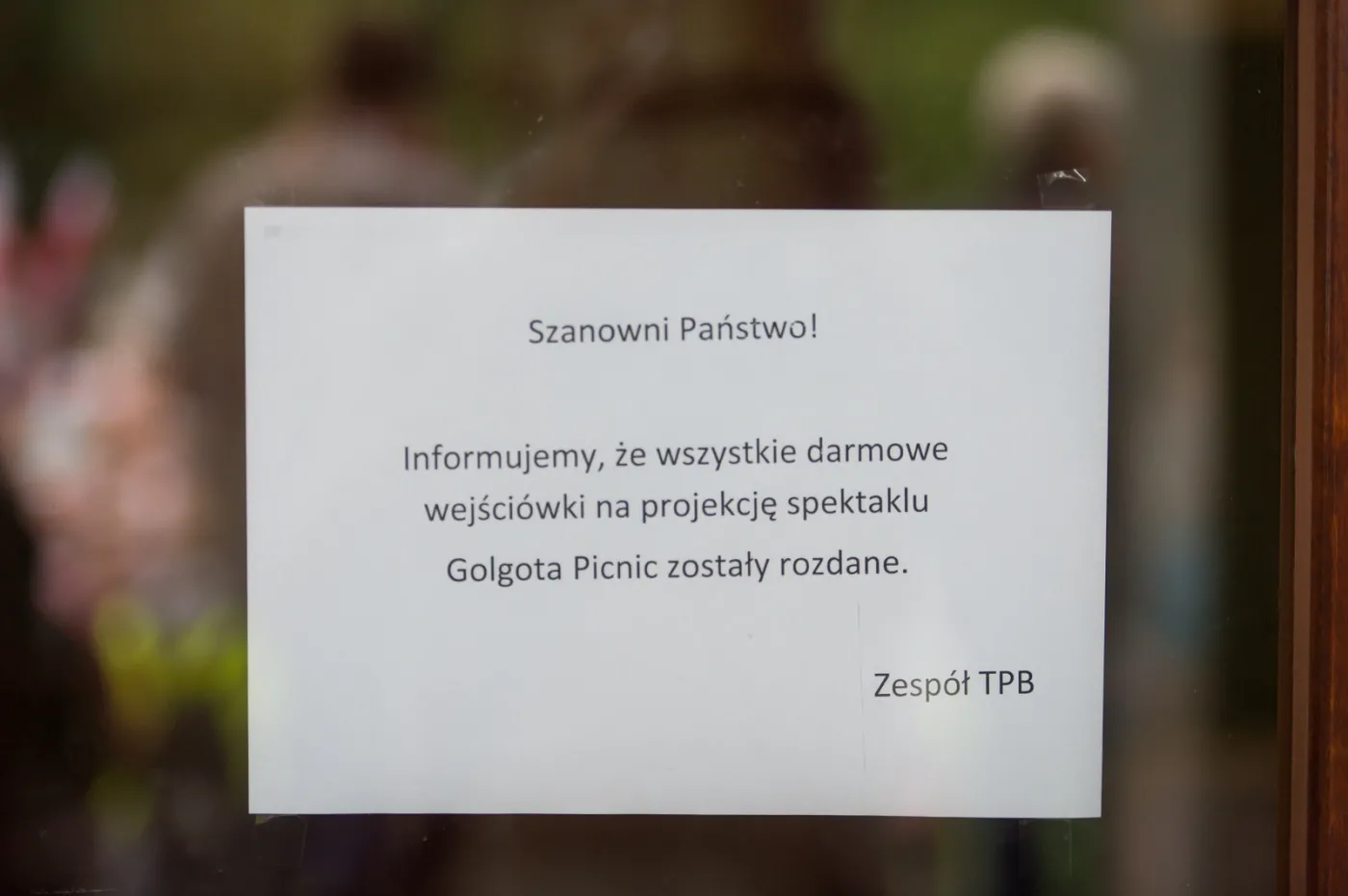 6495164-golgota-picnic.jpg