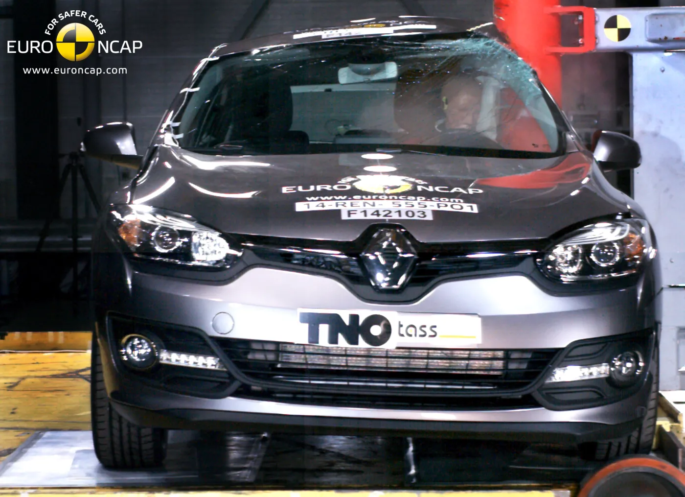 7026580-renault-megane.jpg