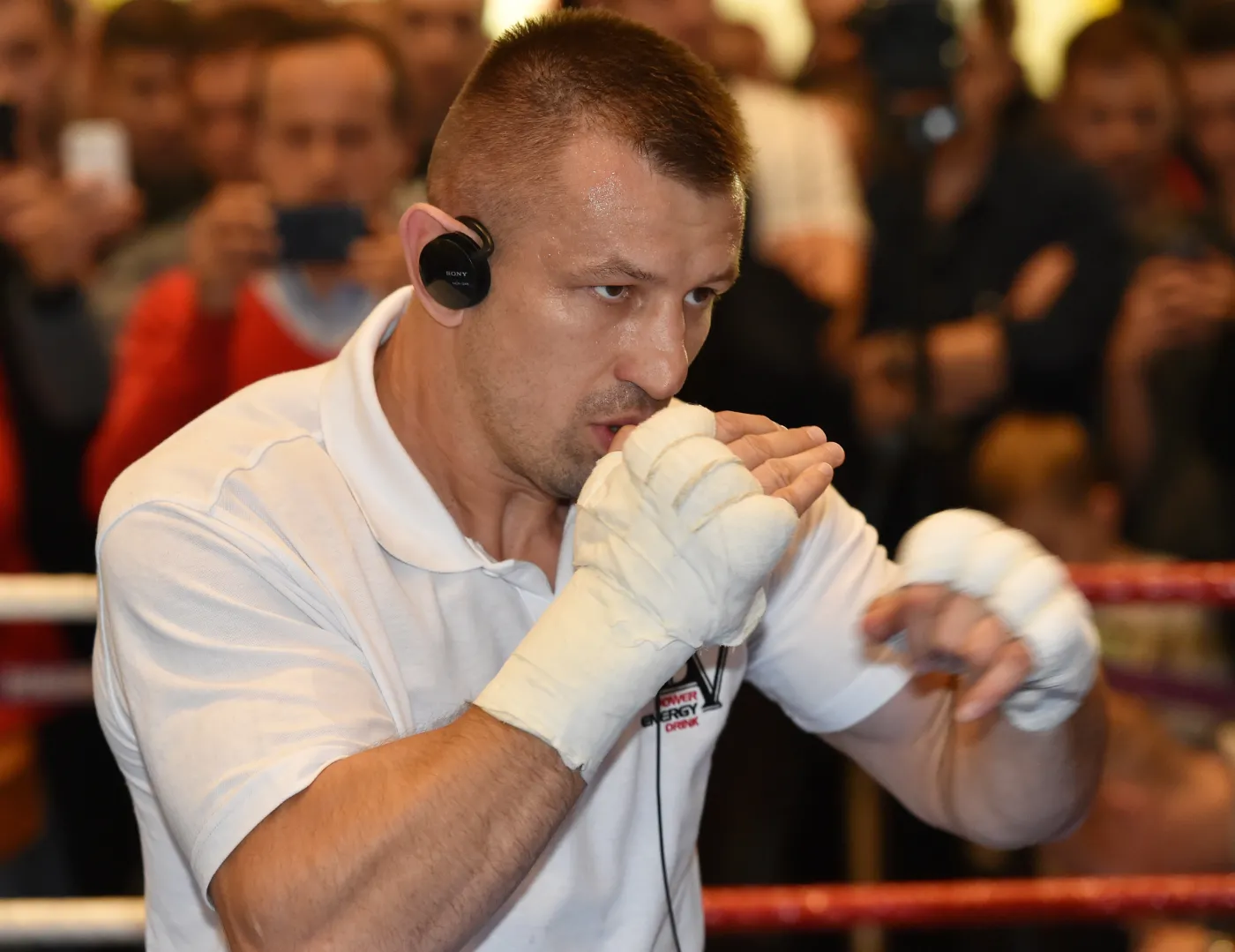 7028396-tomasz-adamek.jpg