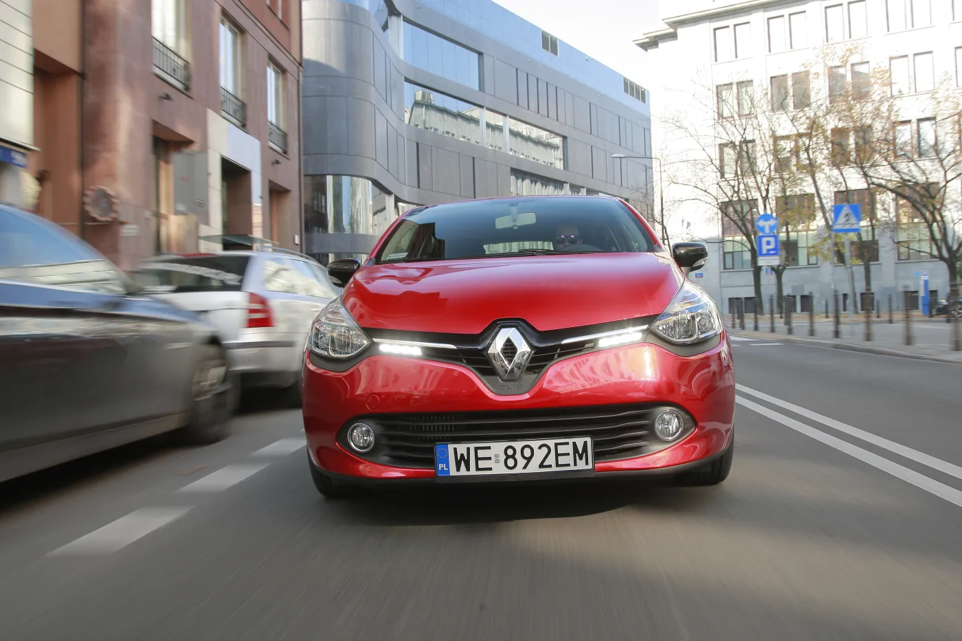 7030419-renault-clio.jpg