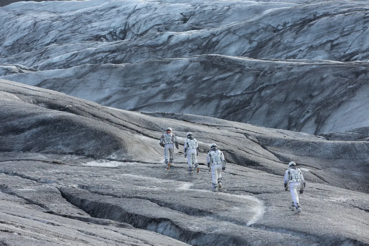6912453-interstellar.jpg
