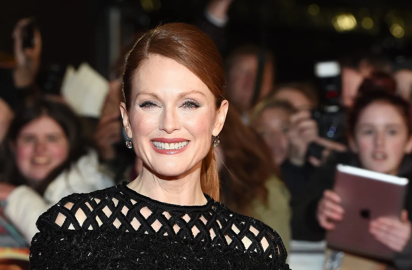 7046759-julianne-moore.jpg