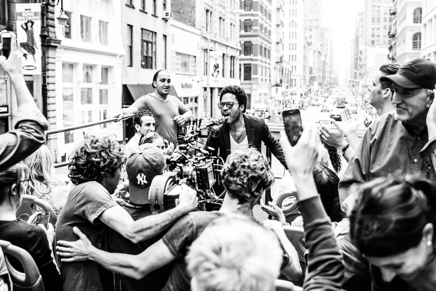 6859619-lenny-kravitz.jpg