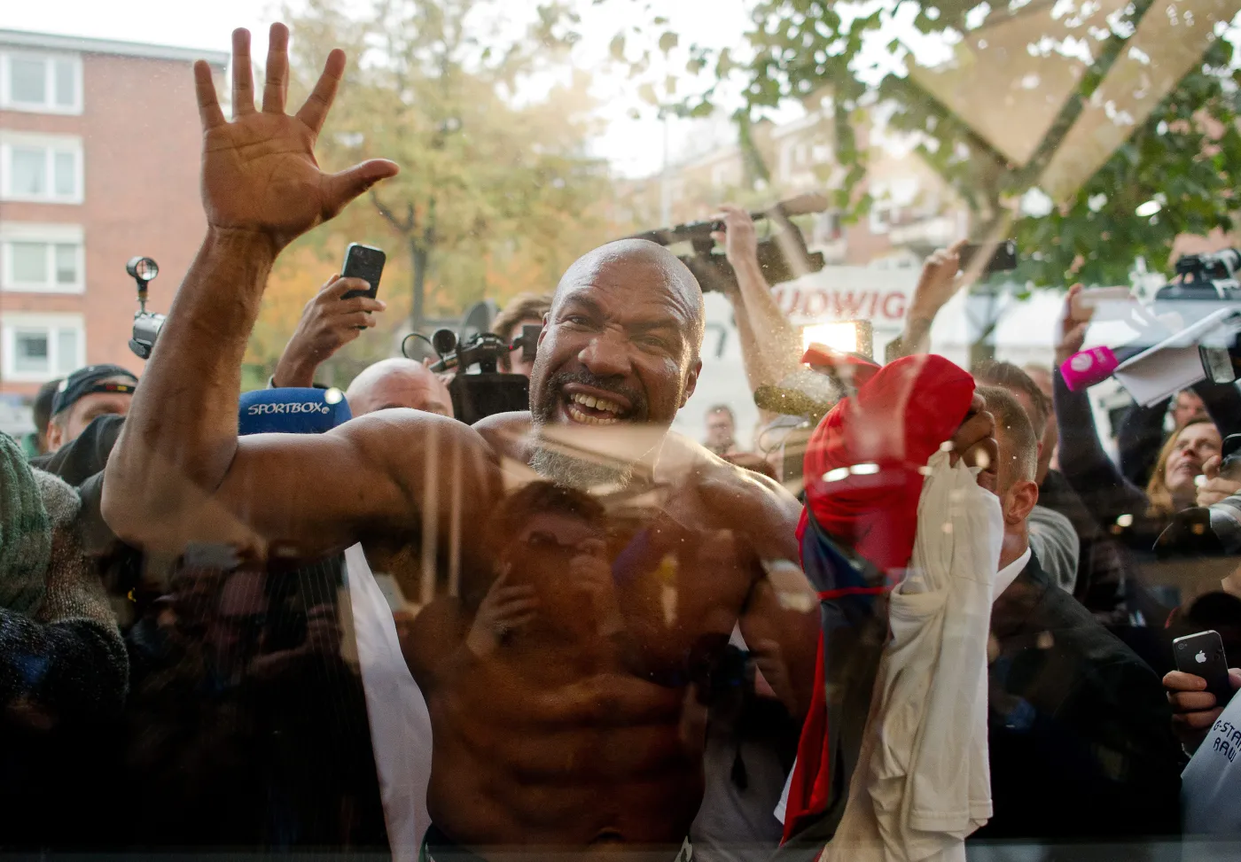 7069359-shannon-briggs.jpg
