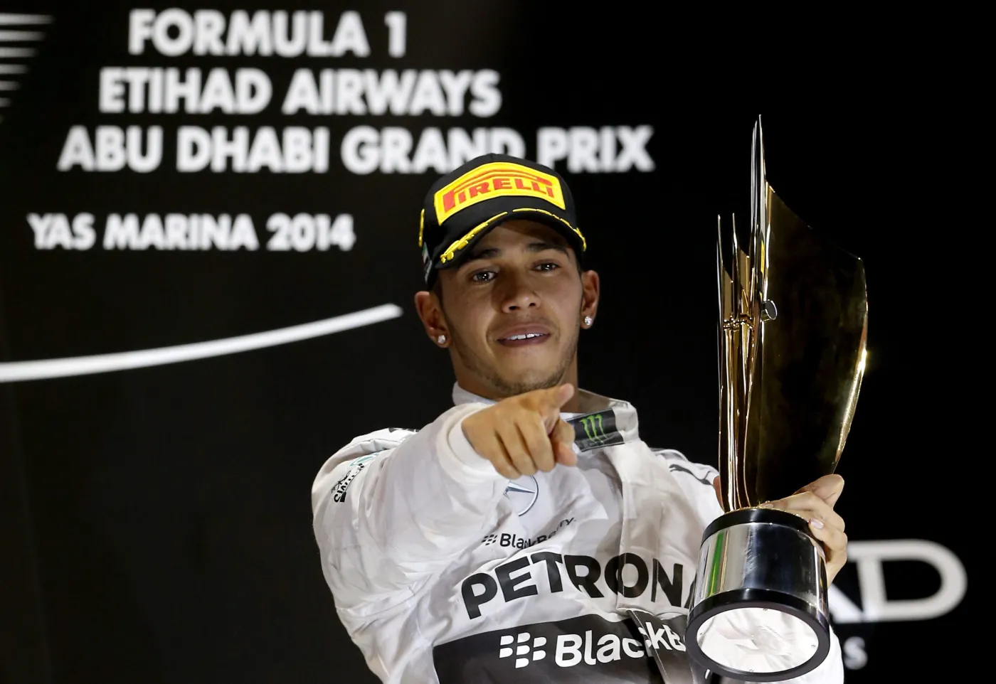 7107609-lewis-hamilton.jpg