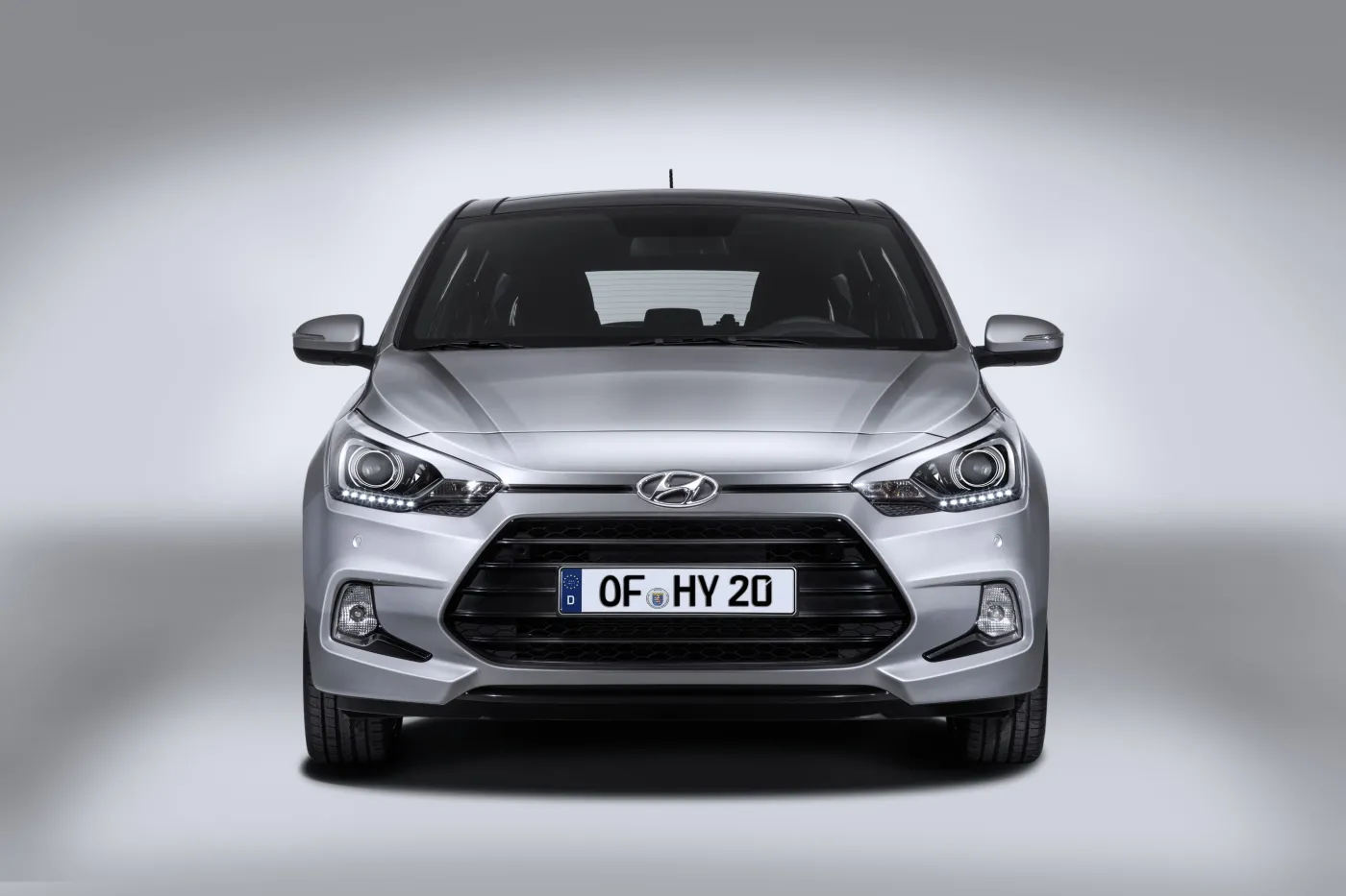 7182080-hyundai-i20.jpg