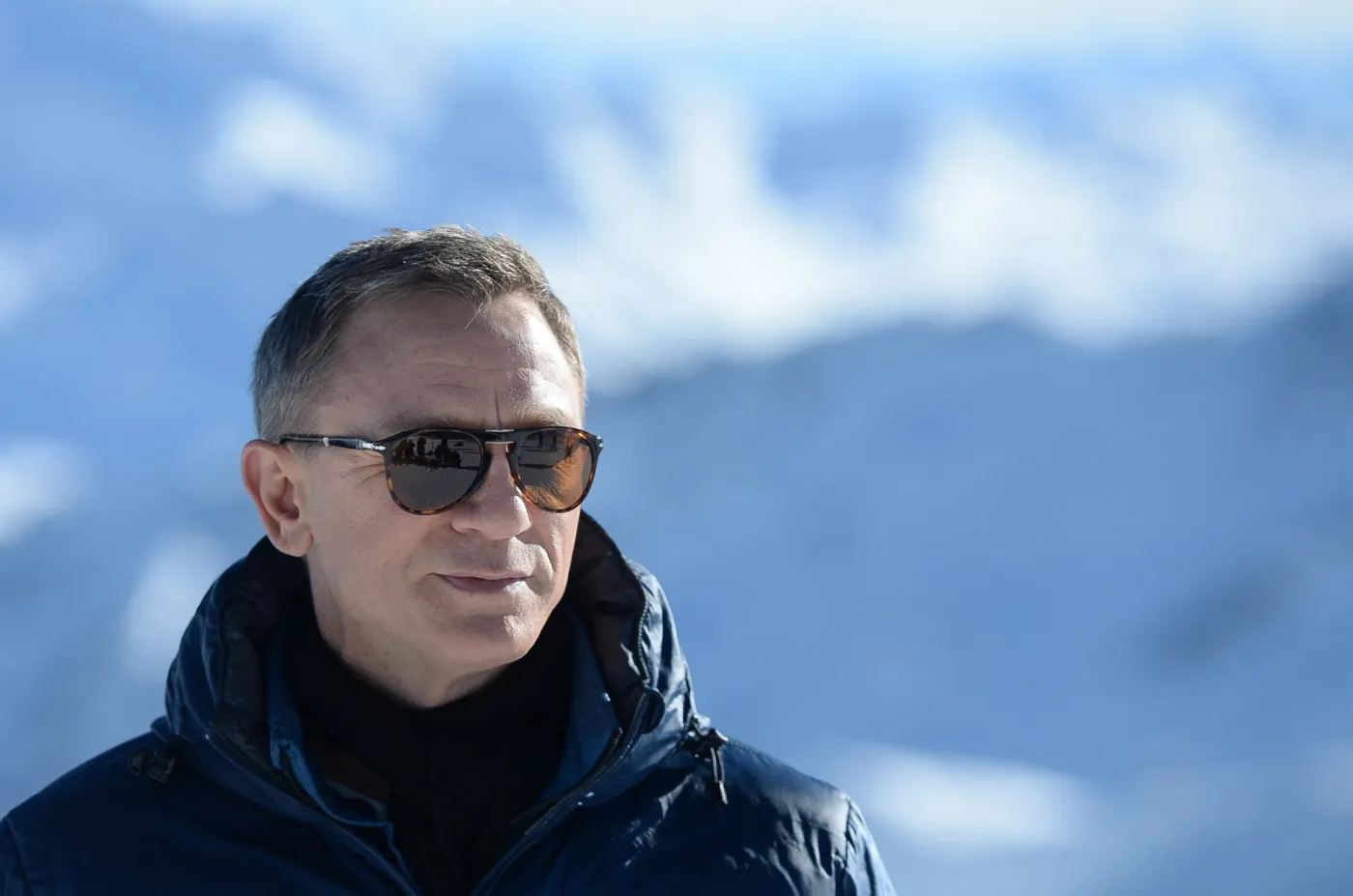 7270036-daniel-craig.jpg
