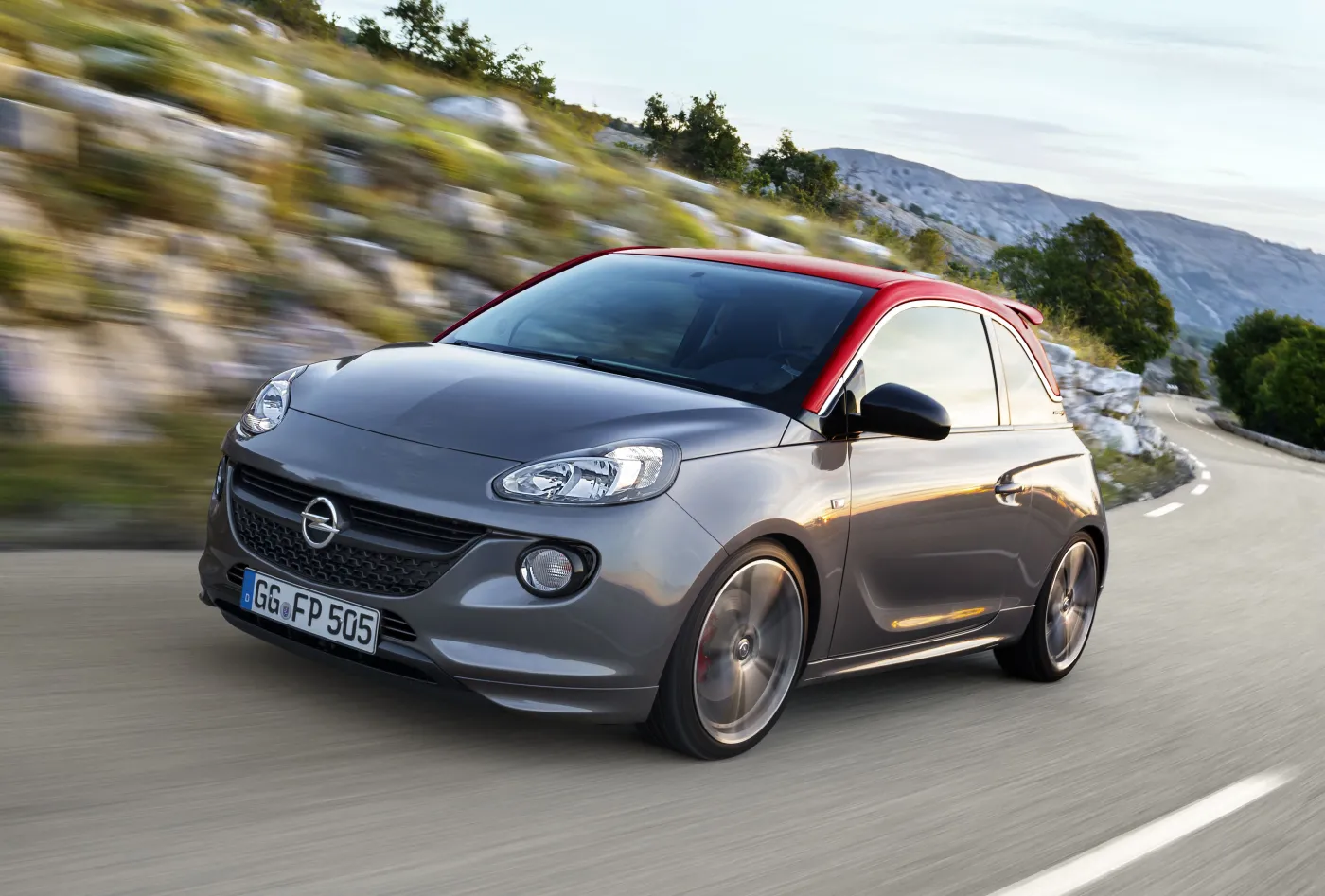 6820503-opel-adam-s.jpg