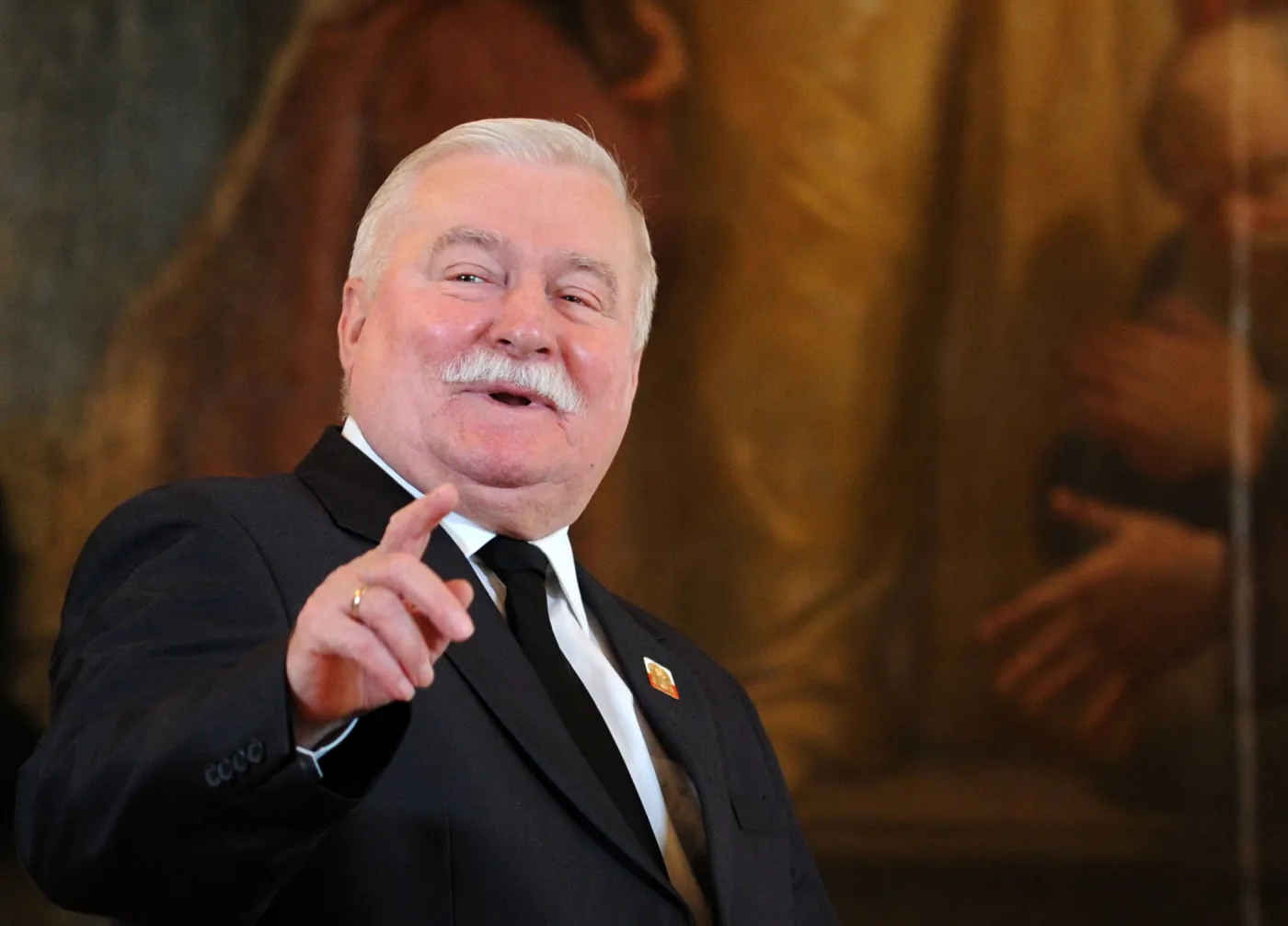 Wałęsa wietrzy spisek w Europie: Mogą zrobić z Tuska kozła ofiarnego