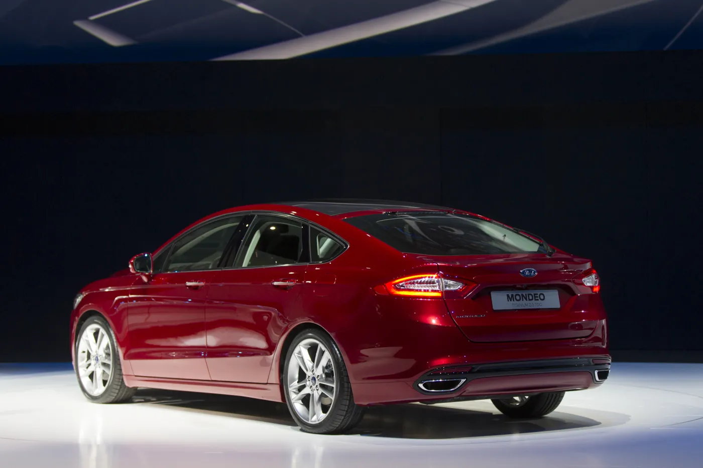 6867570-ford-mondeo.jpg