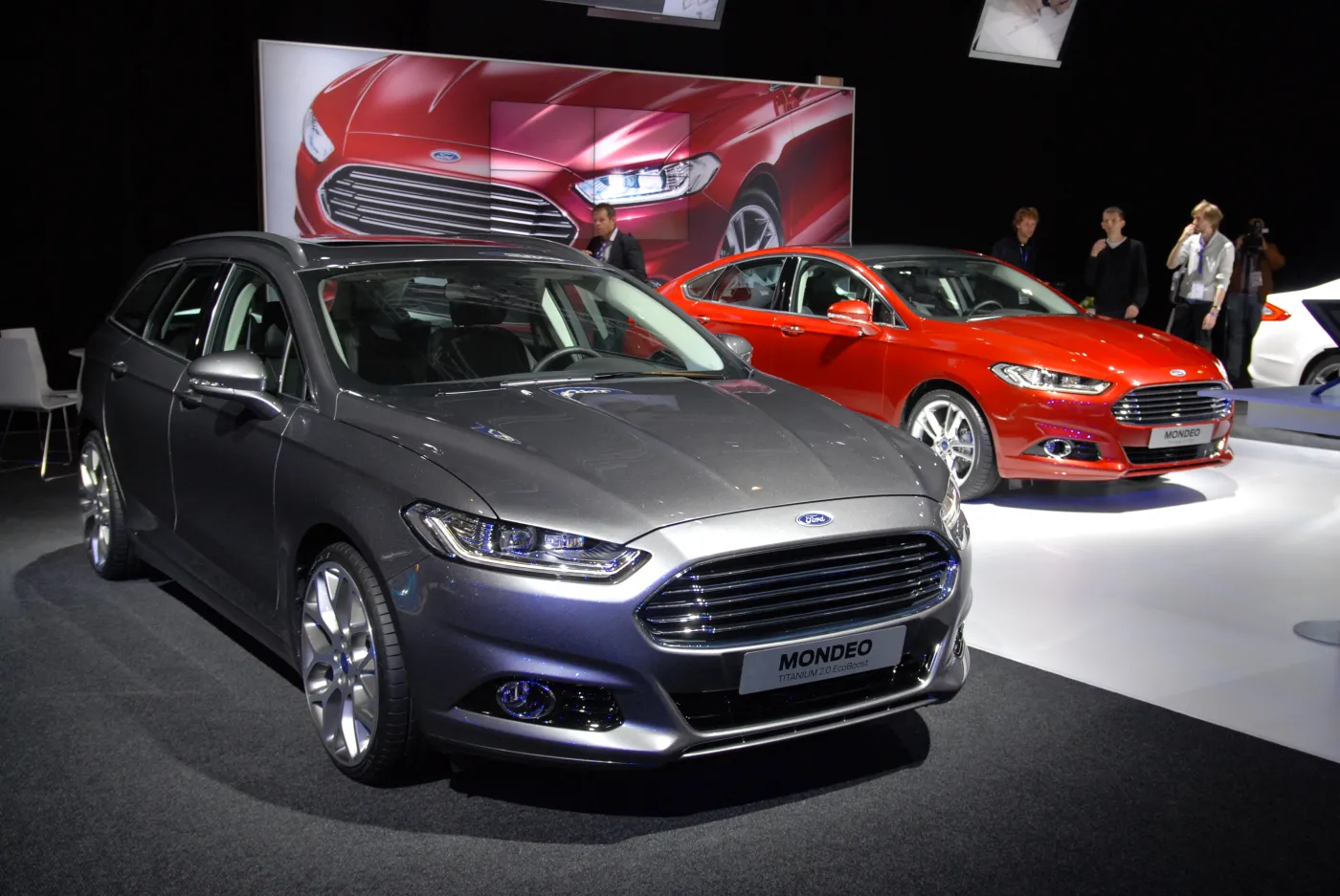 6867744-ford-mondeo.jpg