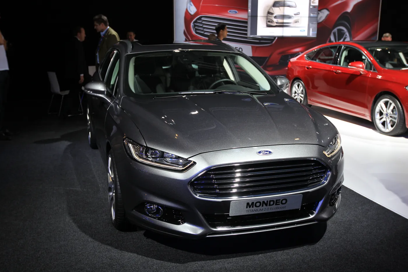 6867823-ford-mondeo.jpg