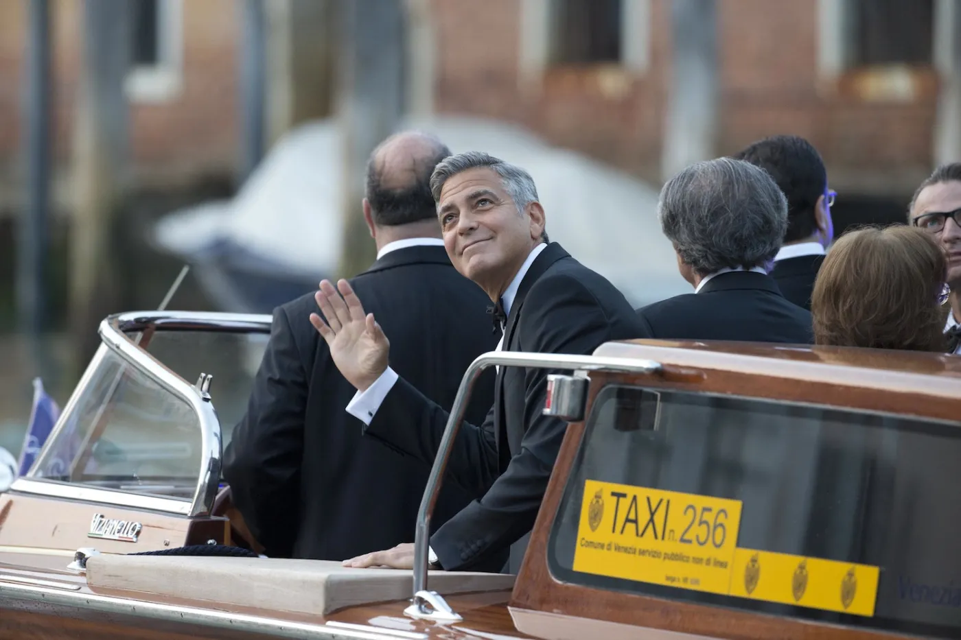6868189-george-clooney.jpg