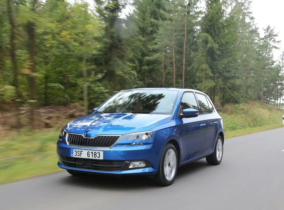 6881803-skoda-fabia.jpg