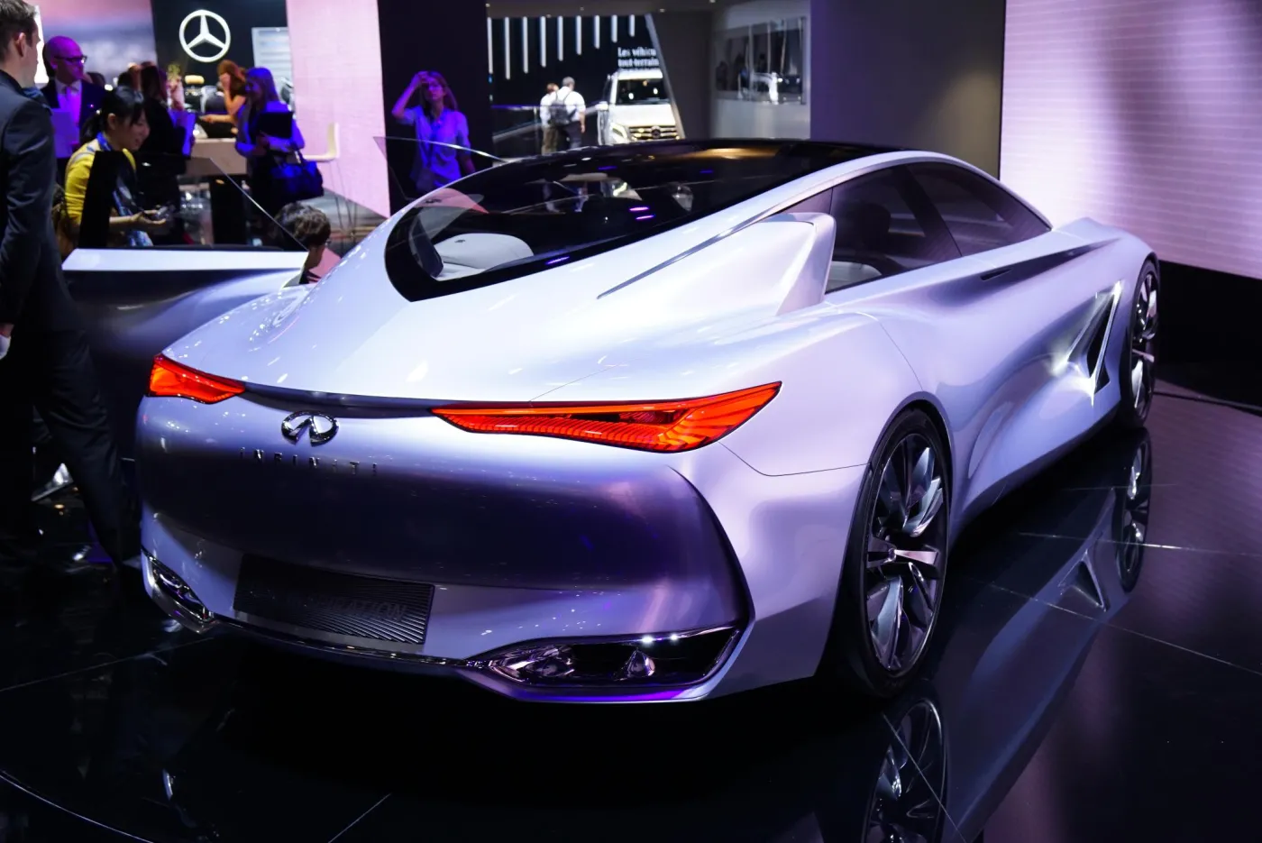 6892221-infiniti-q80.jpg