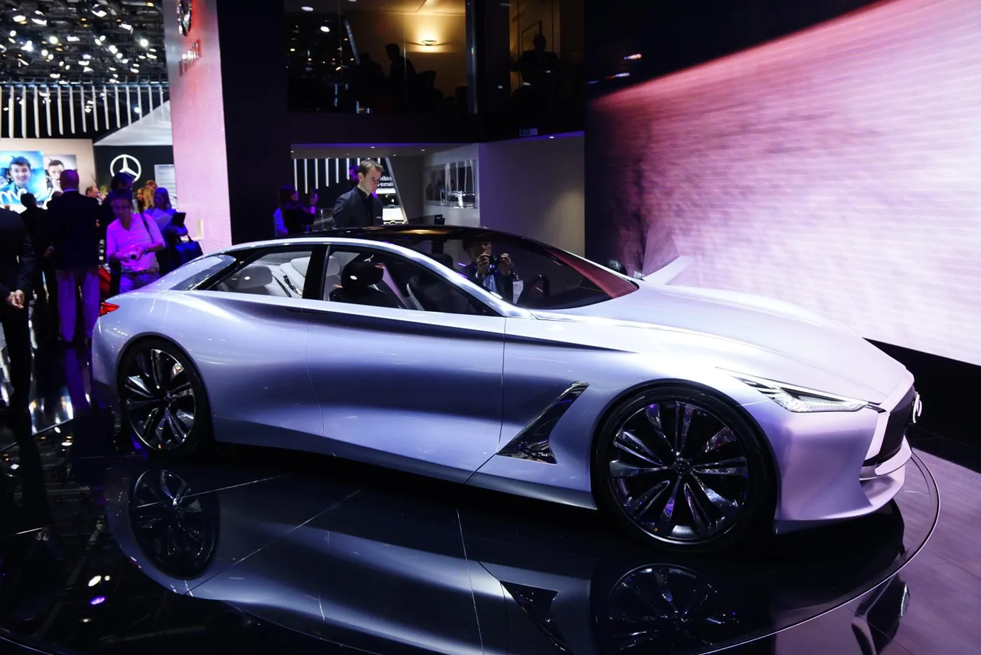 6892250-infiniti-q80.jpg