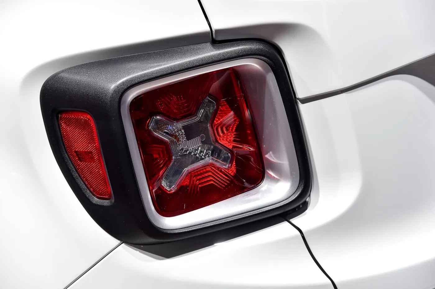 6969075-jeep-renegade.jpg